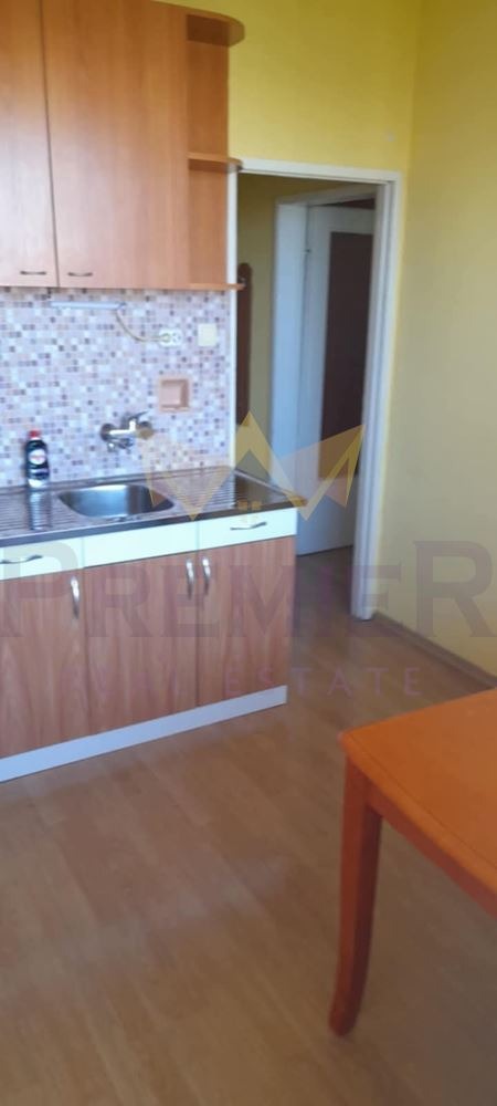Издаје се  1 спаваћа соба Варна , ХЕИ , 50 м2 | 28120611 - слика [2]