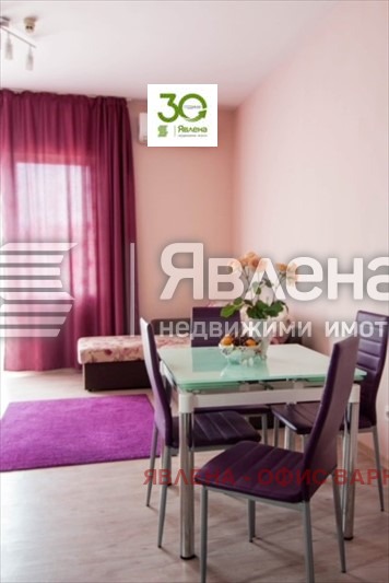 Дава под наем  2-стаен град Варна , к.к. Св.Св. Константин и Елена , 70 кв.м | 93104601