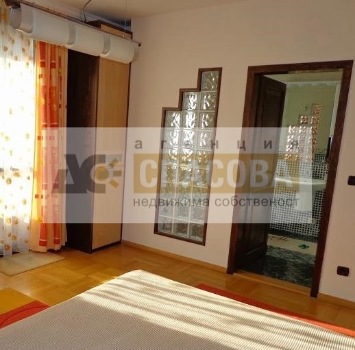 Te huur  3+ slaapkamer Varna , Gratska machala , 500 m² | 33226274 - afbeelding [8]