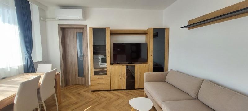 Te huur  2 slaapkamers Sofia , Mladost 1 , 80 m² | 83687398 - afbeelding [3]