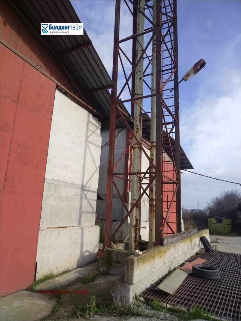 Дава под наем СКЛАД, гр. Шумен, Промишлена зона, снимка 2 - Складове - 52575781