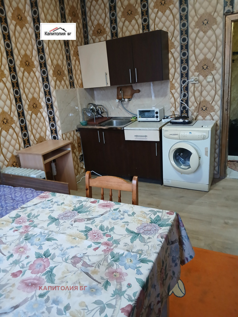 Дава под наем 2-СТАЕН, гр. Кърджали, Център