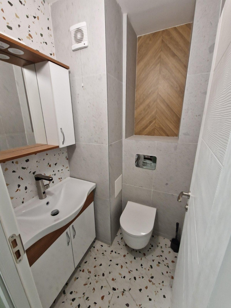 Til leje  3 soveværelser Plovdiv , Tsentar , 102 kvm | 79747054 - billede [10]