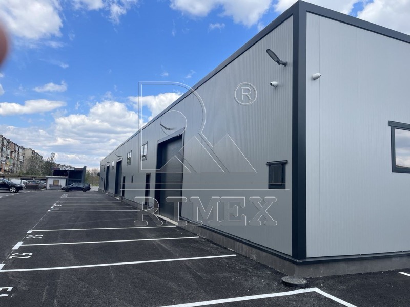 A louer  Stockage Plovdiv , Izgrev , 200 m² | 42480774 - image [2]