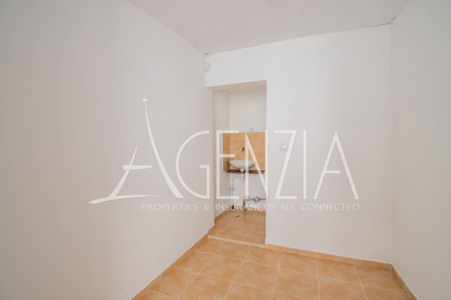 Дава под наем ОФИС, гр. София, Лозенец, снимка 4 - Офиси - 53945707