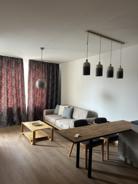 1 dormitor Crâstova vada, Sofia