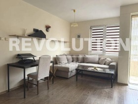 1 quarto Briz, Varna
