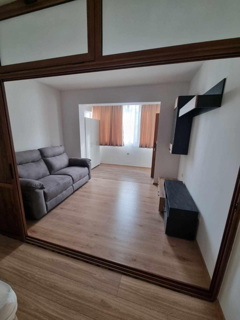 Zu vermieten  1 Schlafzimmer Warna , Zentar , 58 qm | 76065719 - Bild [4]