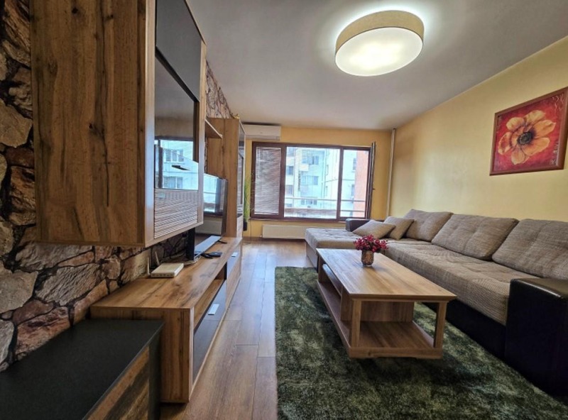 Do wynajęcia  1 sypialnia Sofia , Zona B-5 , 71 mkw | 25692581