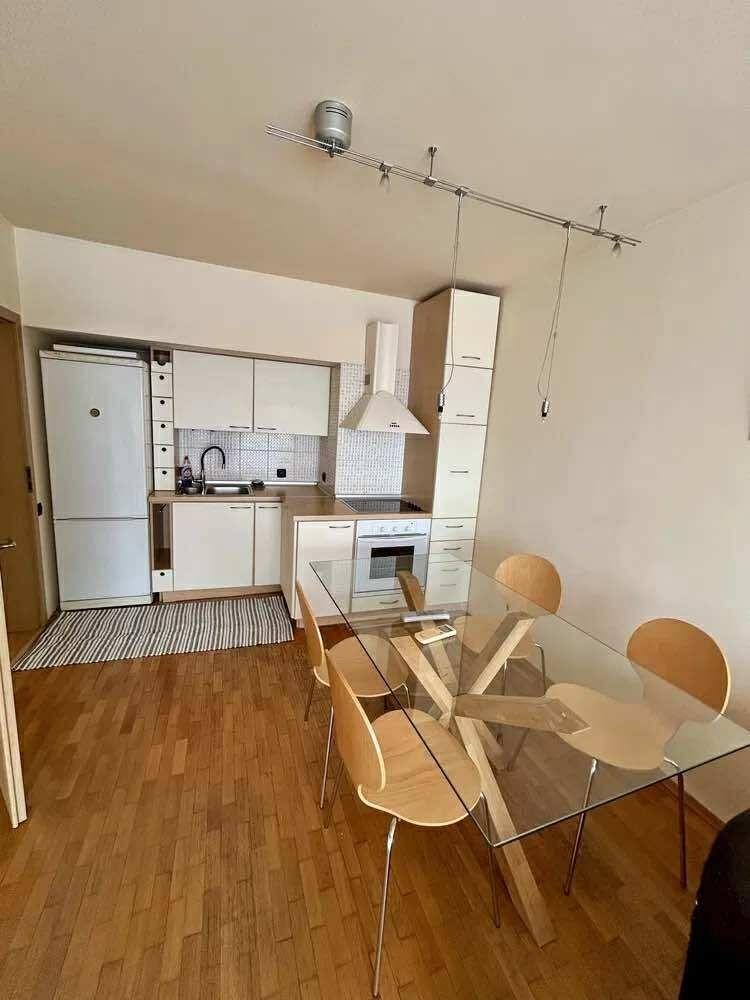 Дава под наем 2-СТАЕН, гр. Варна, Бриз, снимка 2 - Апартаменти - 52534613