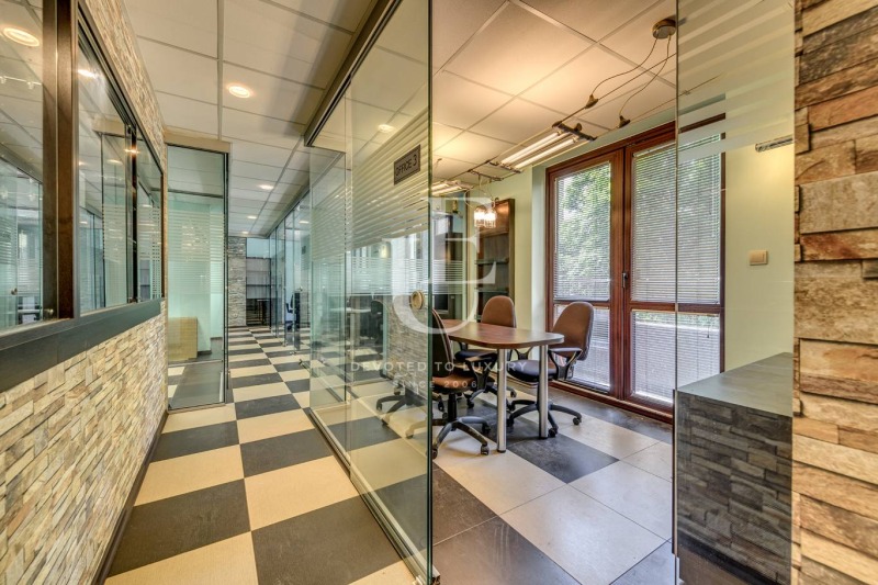 A louer  Bureau Sofia , Tsentar , 108 m² | 76094059 - image [2]