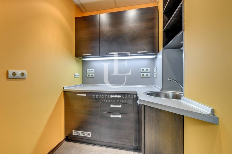 A louer  Bureau Sofia , Tsentar , 108 m² | 76094059 - image [8]