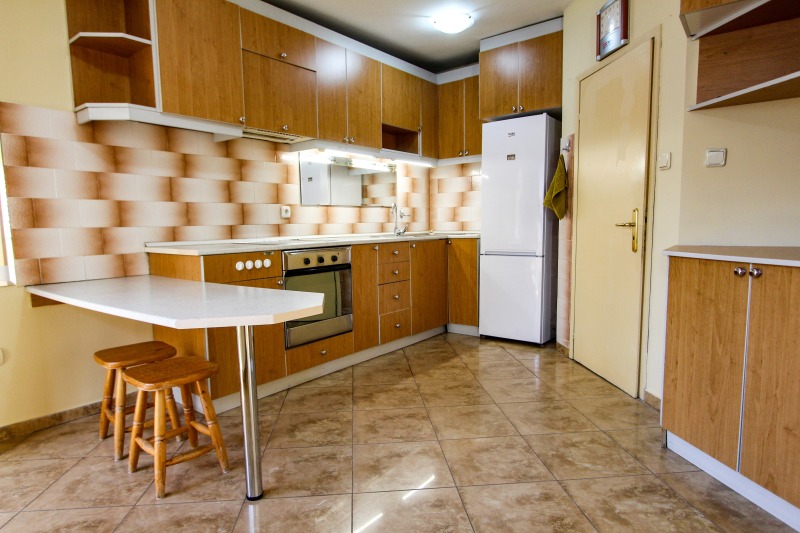 Дава под наем МНОГОСТАЕН, гр. София, Оборище, снимка 6 - Апартаменти - 53294347