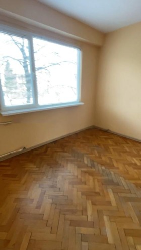 2 slaapkamers Mladost 1A, Sofia 4