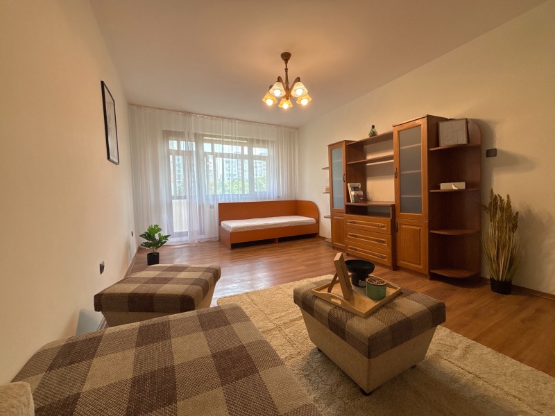 Para alugar  Estúdio Sofia , Mladost 4 , 50 m² | 82045154 - imagem [4]