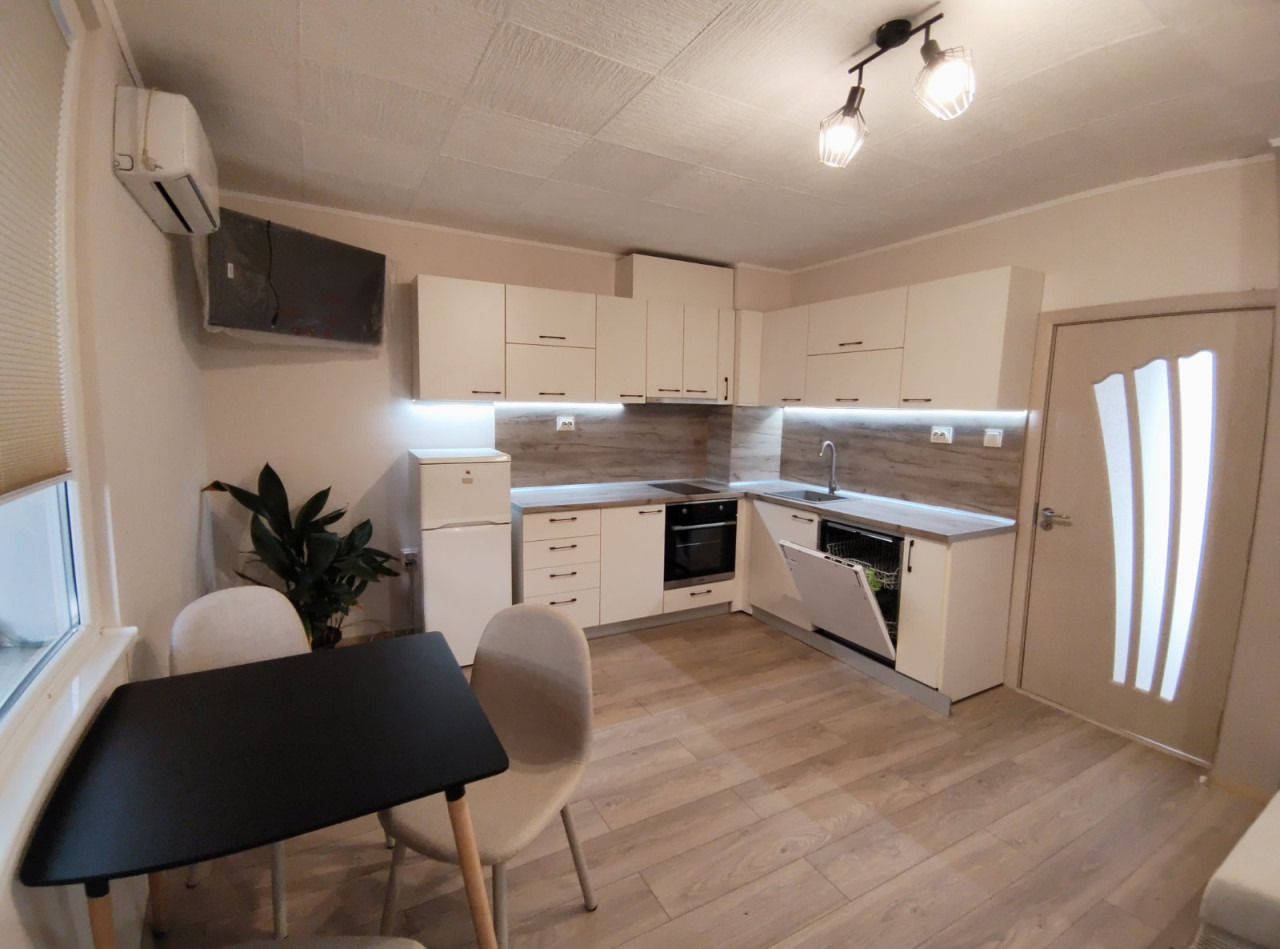 Дава под наем 3-СТАЕН, гр. Пловдив, Каменица 1