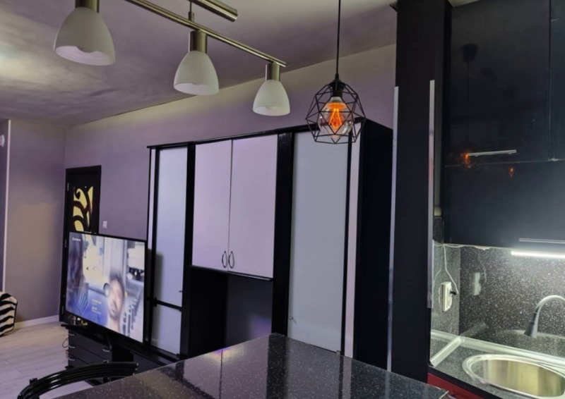 Дава под наем 3-СТАЕН, гр. София, Център, снимка 2 - Апартаменти - 53243732