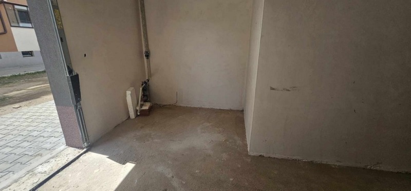 Zu vermieten  Гараж, Паркомясто Kardschali , Wazroschdenzi , 29 qm | 76352495 - Bild [2]