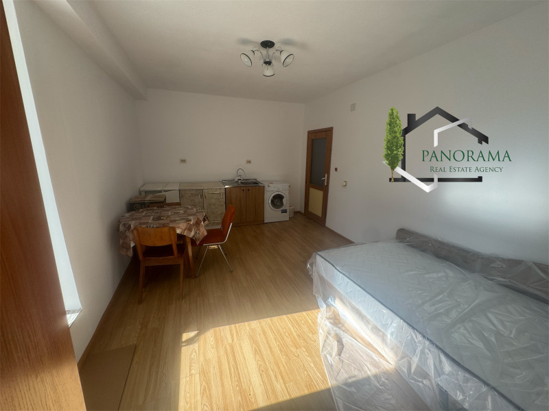 Дава под наем  1-стаен град Шумен , Добруджански , 35 кв.м | 56005655