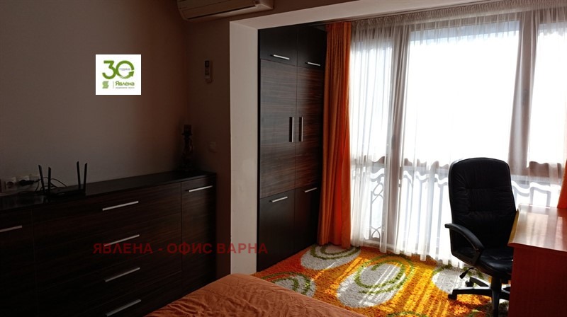 En renta  2 dormitorios Varna , Levski 1 , 94 metros cuadrados | 70266242 - imagen [4]