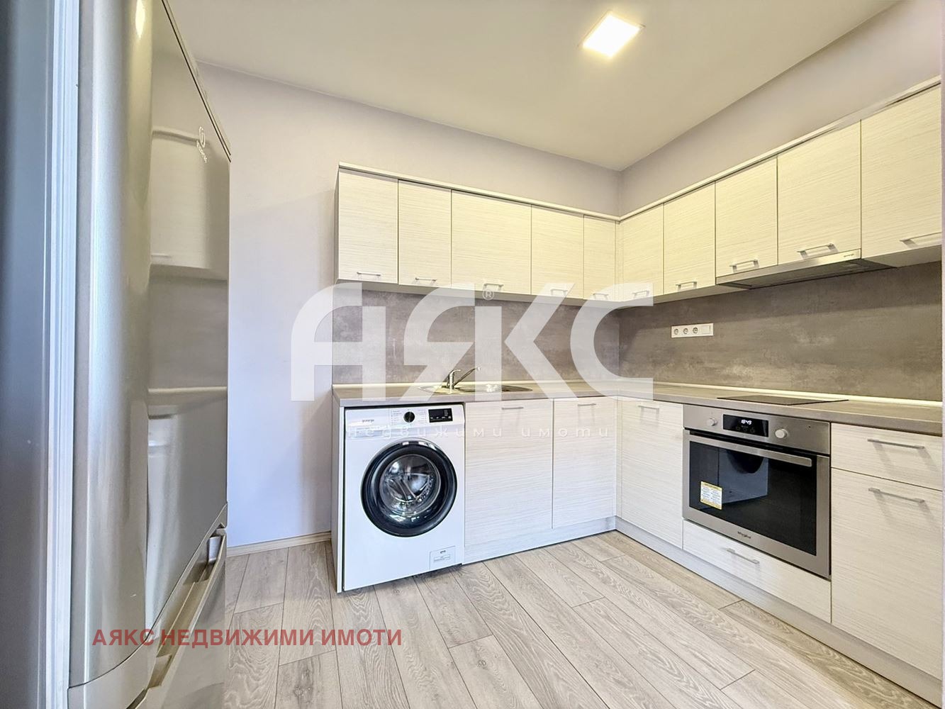 Дава под наем 2-СТАЕН, гр. София, Център, снимка 2 - Апартаменти - 54291383