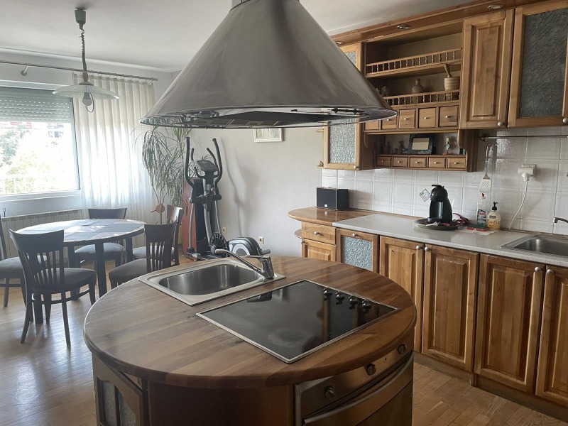 Do wynajęcia  Domek Plowdiw , Mladeżki Chalm , 200 mkw | 22316338 - obraz [3]