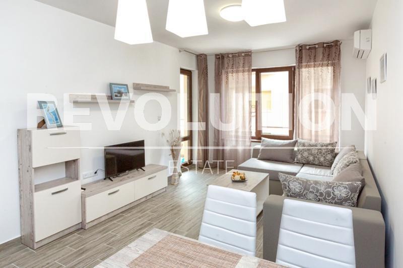 Zu vermieten  1 Schlafzimmer Warna , Lewski 1 , 70 qm | 77848136