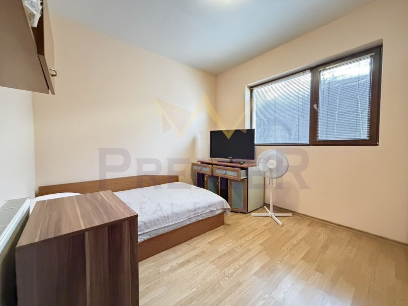 Дава под наем ЕТАЖ ОТ КЪЩА, гр. Варна, Бриз, снимка 6 - Етаж от къща - 53164363