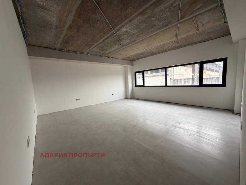 Дава под наем ПРОМ. ПОМЕЩЕНИЕ, гр. Перник, Промишлена зона, снимка 5 - Производствени сгради - 53215353