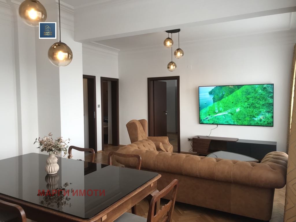 Дава под наем 3-СТАЕН, гр. София, Център