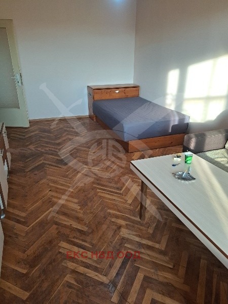 Дава под наем 3-СТАЕН, гр. Пловдив, Христо Смирненски, снимка 2 - Апартаменти - 52843577