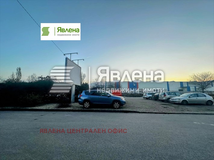 Дава под наем СКЛАД, гр. София, Военна рампа, снимка 14 - Складове - 54694418