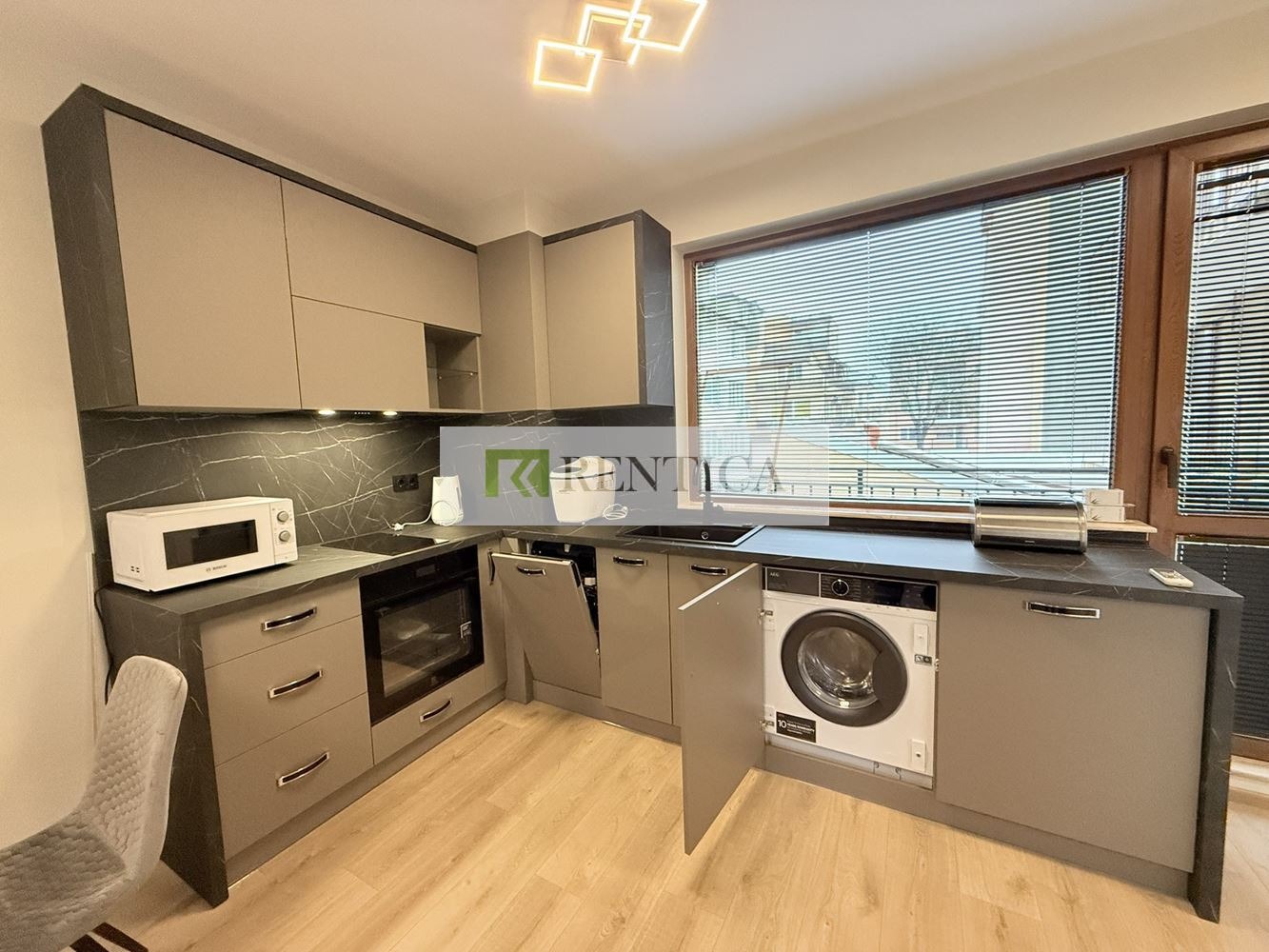 Дава под наем 2-СТАЕН, гр. Варна, Колхозен пазар, снимка 2 - Апартаменти - 53732085