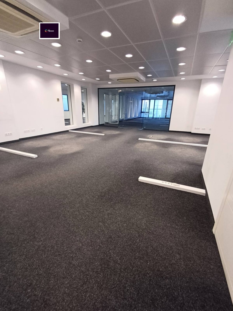 Дава под наем ОФИС, гр. Варна, Център, снимка 2 - Офиси - 52414895