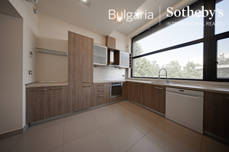 Дава под наем КЪЩА, гр. София, Бояна, снимка 4 - Къщи - 53001458