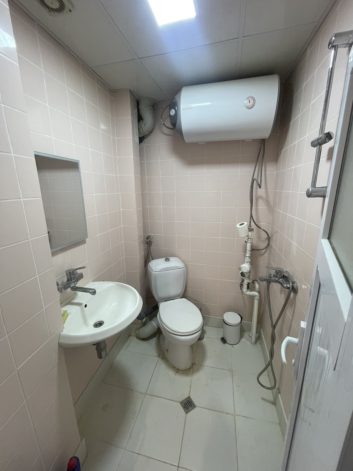 Дава под наем 2-СТАЕН, гр. Шумен, Добруджански, снимка 6 - Апартаменти - 54143372