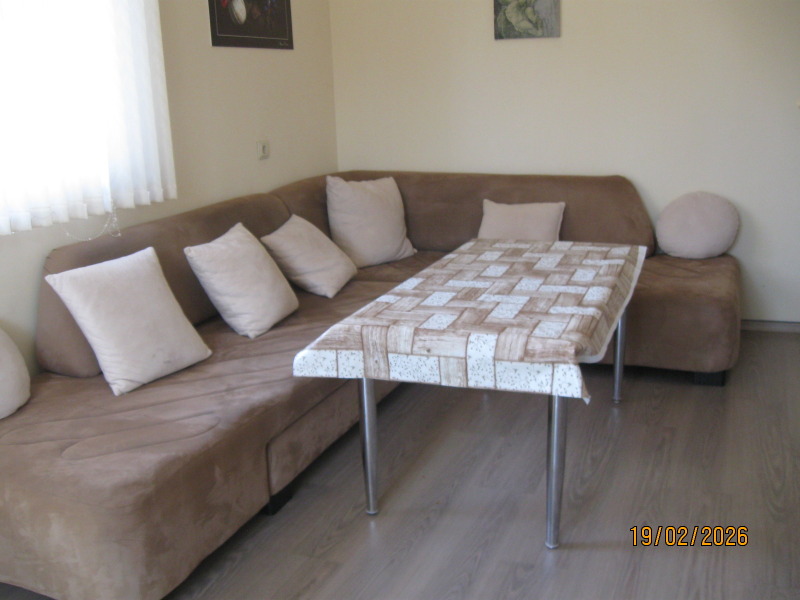 Дава под Наем 2-СТАЕН в град Пазарджик, Идеален център - 60 кв.м / 250 € » 488.96 лв., ЗЕМЕЛА