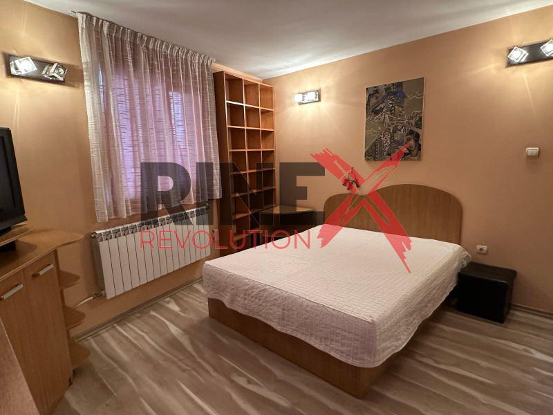 Дава под Наем 3-СТАЕН в град Пловдив, Център - 70 кв.м / 720 € » 1 408.20 лв., РИНЕКС РЕВОЛЮШЪН