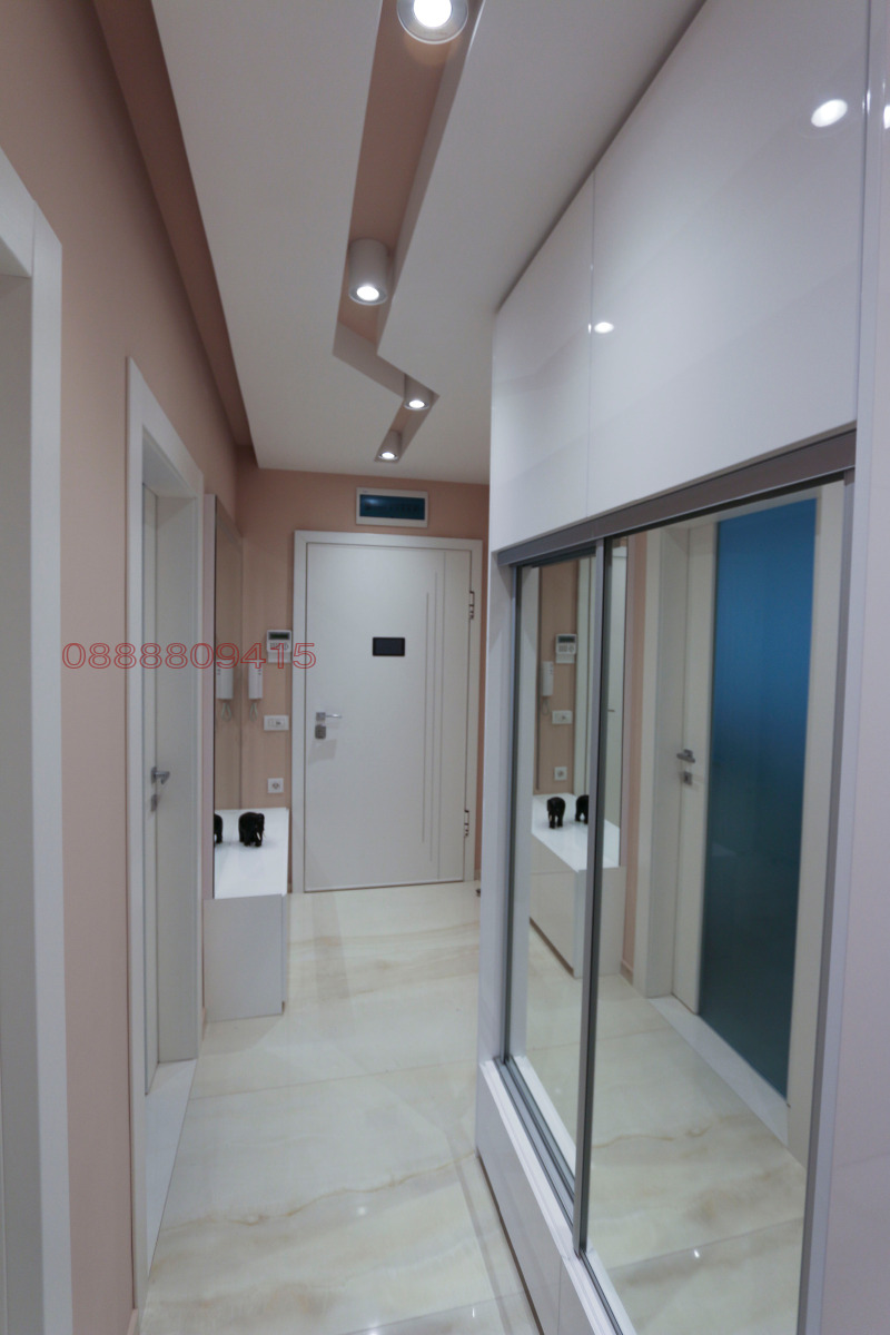 Издаје се  2 спаваће собе Софија , Центар , 119 м2 | 76903611 - слика [7]