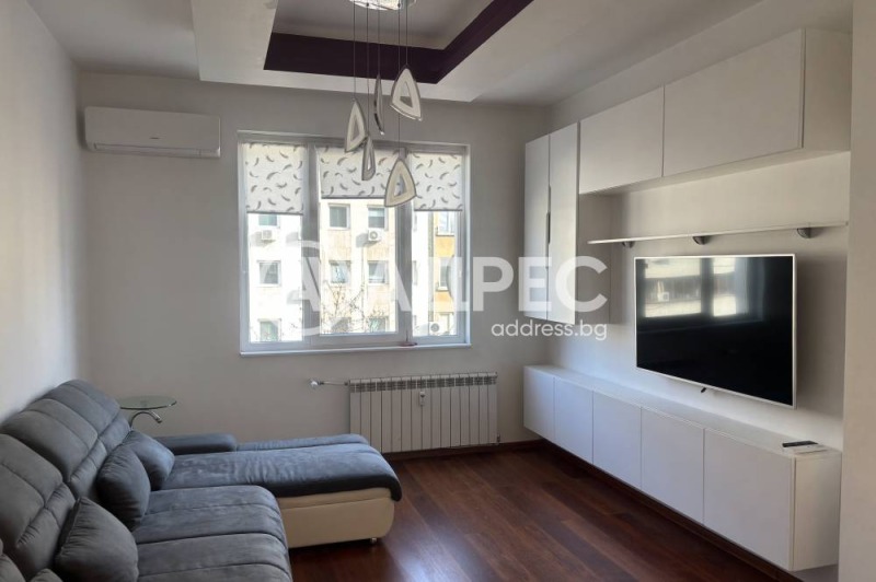 Издаје се  2 спаваће собе Софија , Центар , 60 м2 | 74007018 - слика [11]