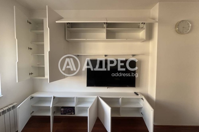 Издаје се  2 спаваће собе Софија , Центар , 60 м2 | 74007018 - слика [7]