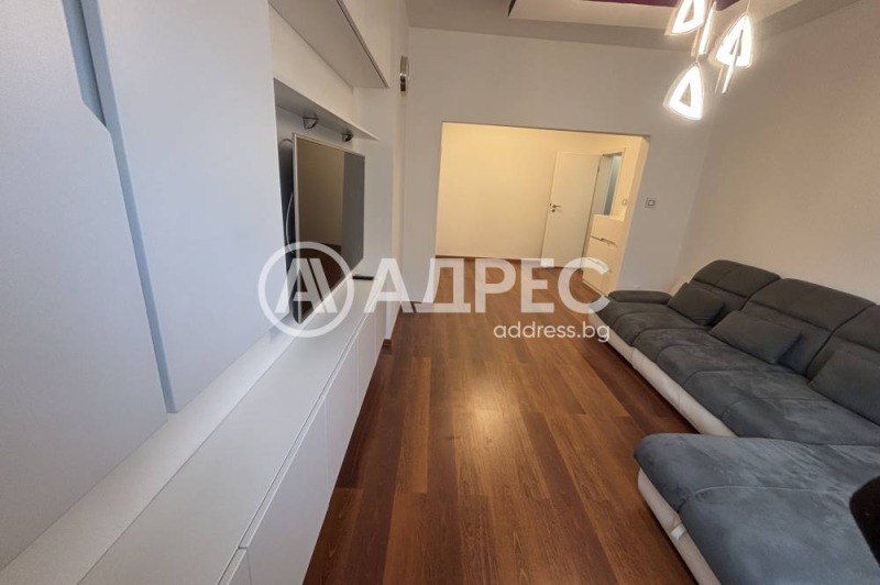 Издаје се  2 спаваће собе Софија , Центар , 60 м2 | 74007018 - слика [4]