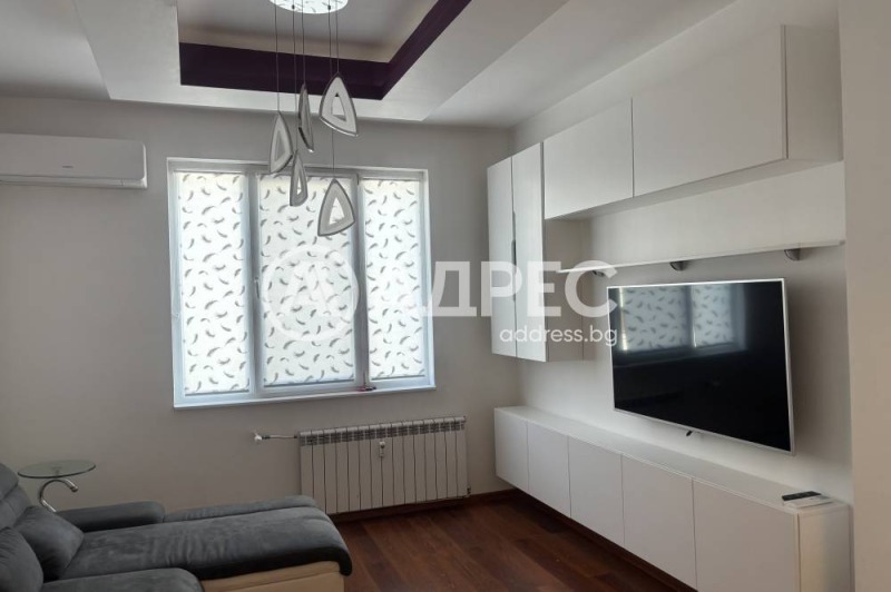 Издаје се  2 спаваће собе Софија , Центар , 60 м2 | 74007018 - слика [10]