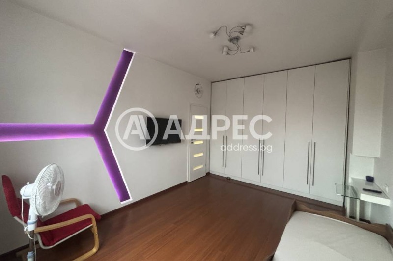 Издаје се  2 спаваће собе Софија , Центар , 60 м2 | 74007018 - слика [3]