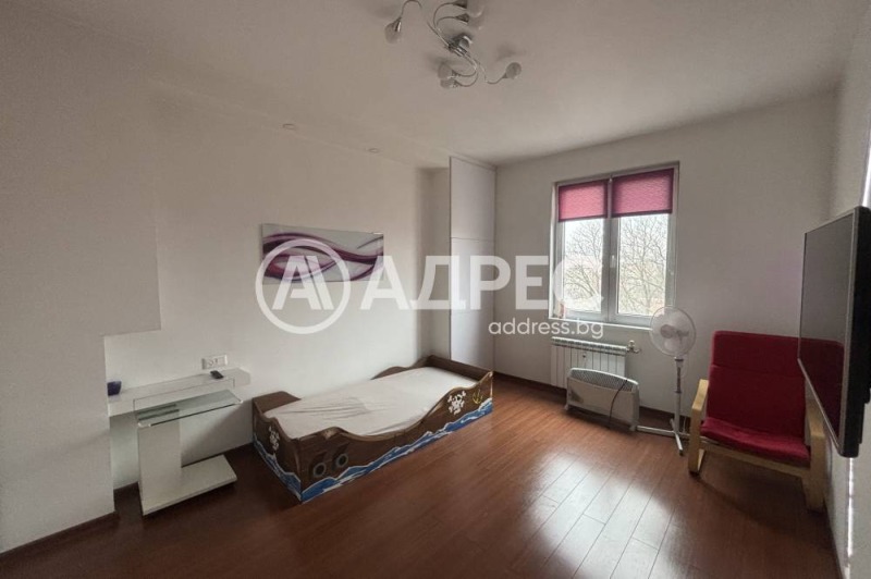 Издаје се  2 спаваће собе Софија , Центар , 60 м2 | 74007018 - слика [5]