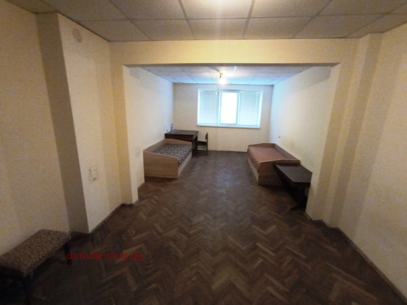 Дава под наем  3-стаен град Русе , Център , 75 кв.м | 29047744 - изображение [3]