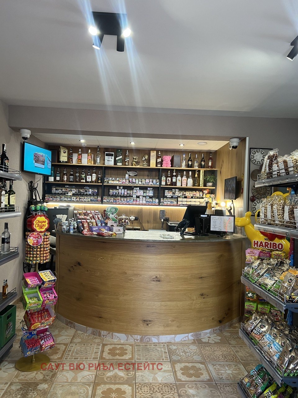 Дава под наем МАГАЗИН, гр. София, Карпузица, снимка 2 - Магазини - 54216824