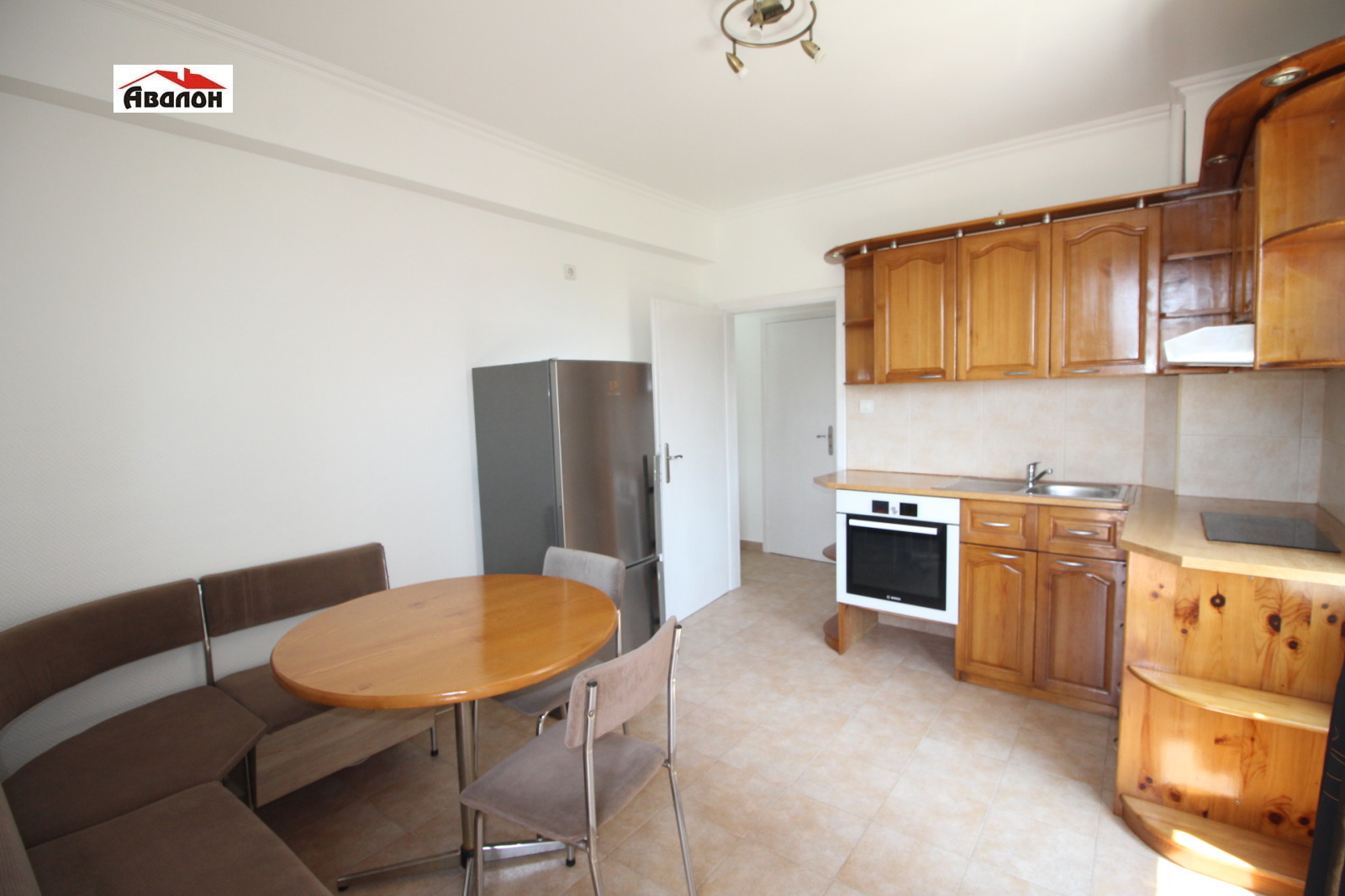 Дава под наем 3-СТАЕН, гр. Русе, Възраждане