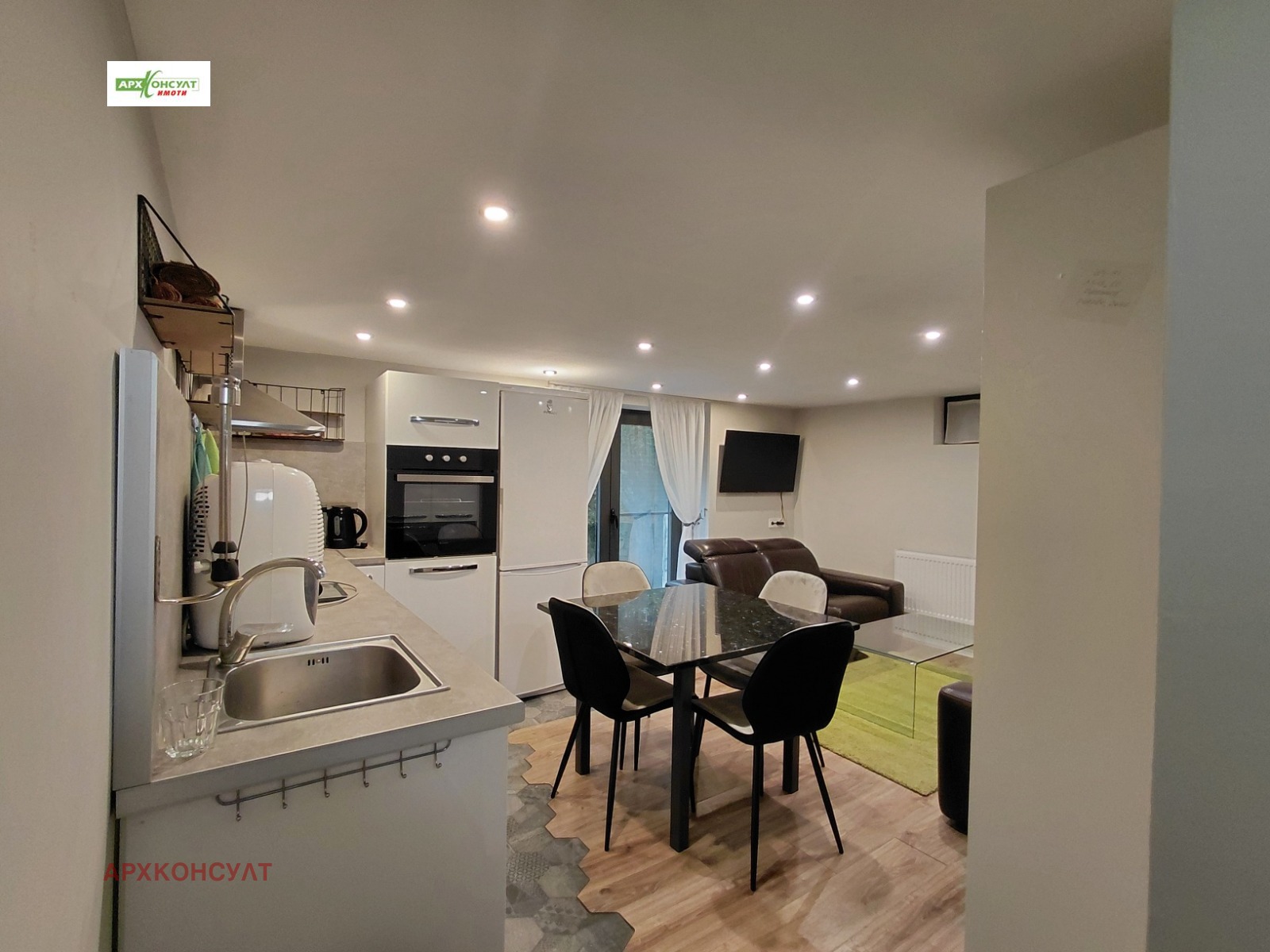 Дава под наем 2-СТАЕН, гр. София, Център, снимка 3 - Апартаменти - 54293305