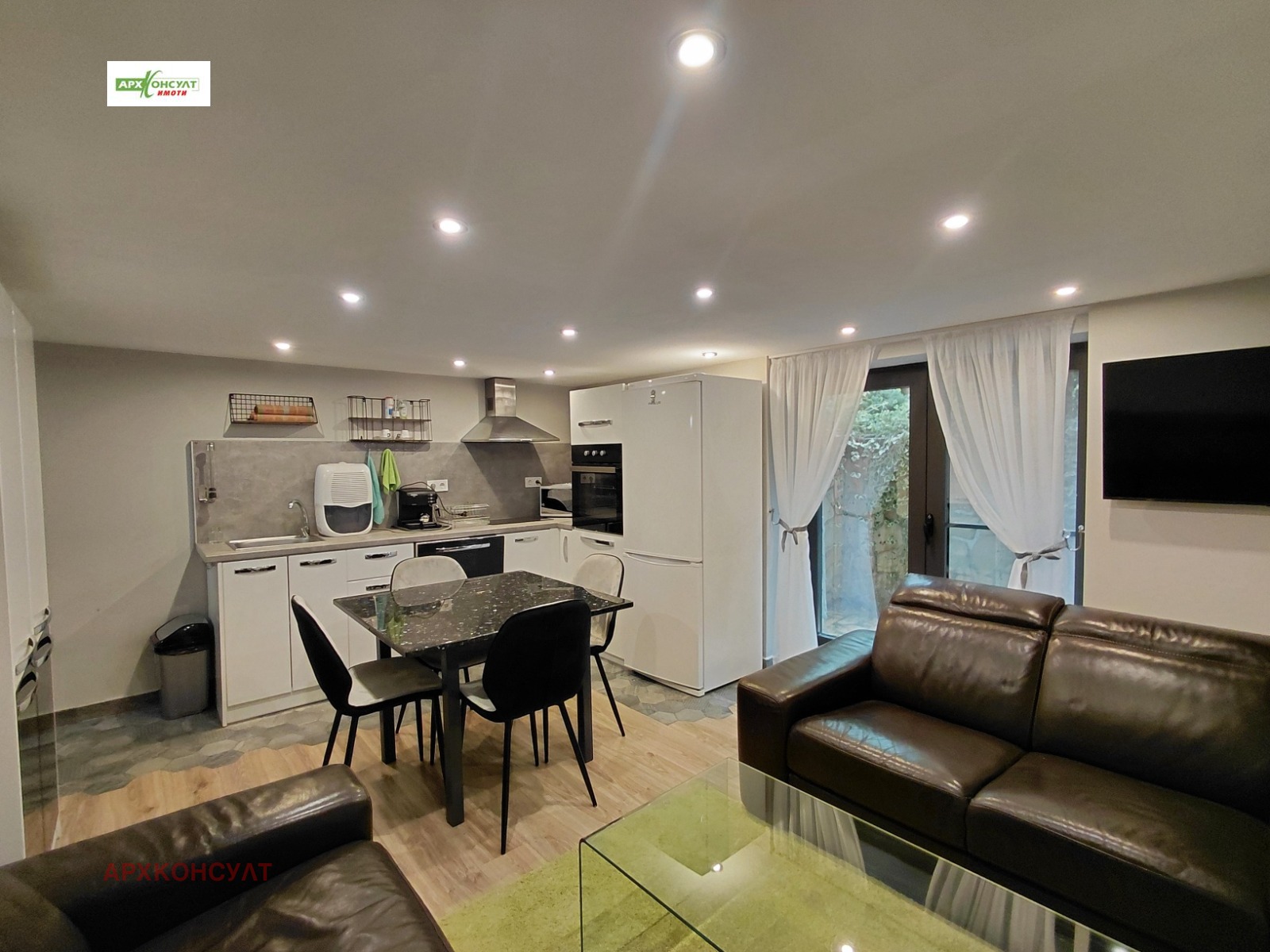 Дава под наем 2-СТАЕН, гр. София, Център, снимка 5 - Апартаменти - 54293305